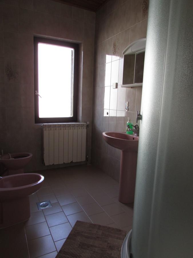 Mirela House With Apartment ウマグ エクステリア 写真